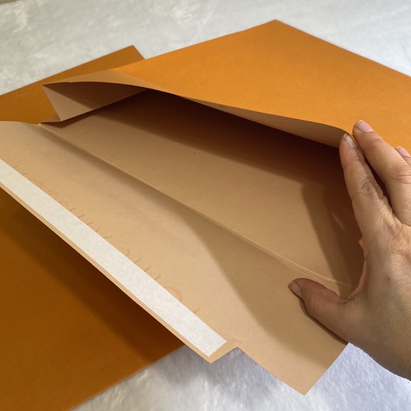 Bundle of Louis Vuitton Envelopes - Picture 4 of 6